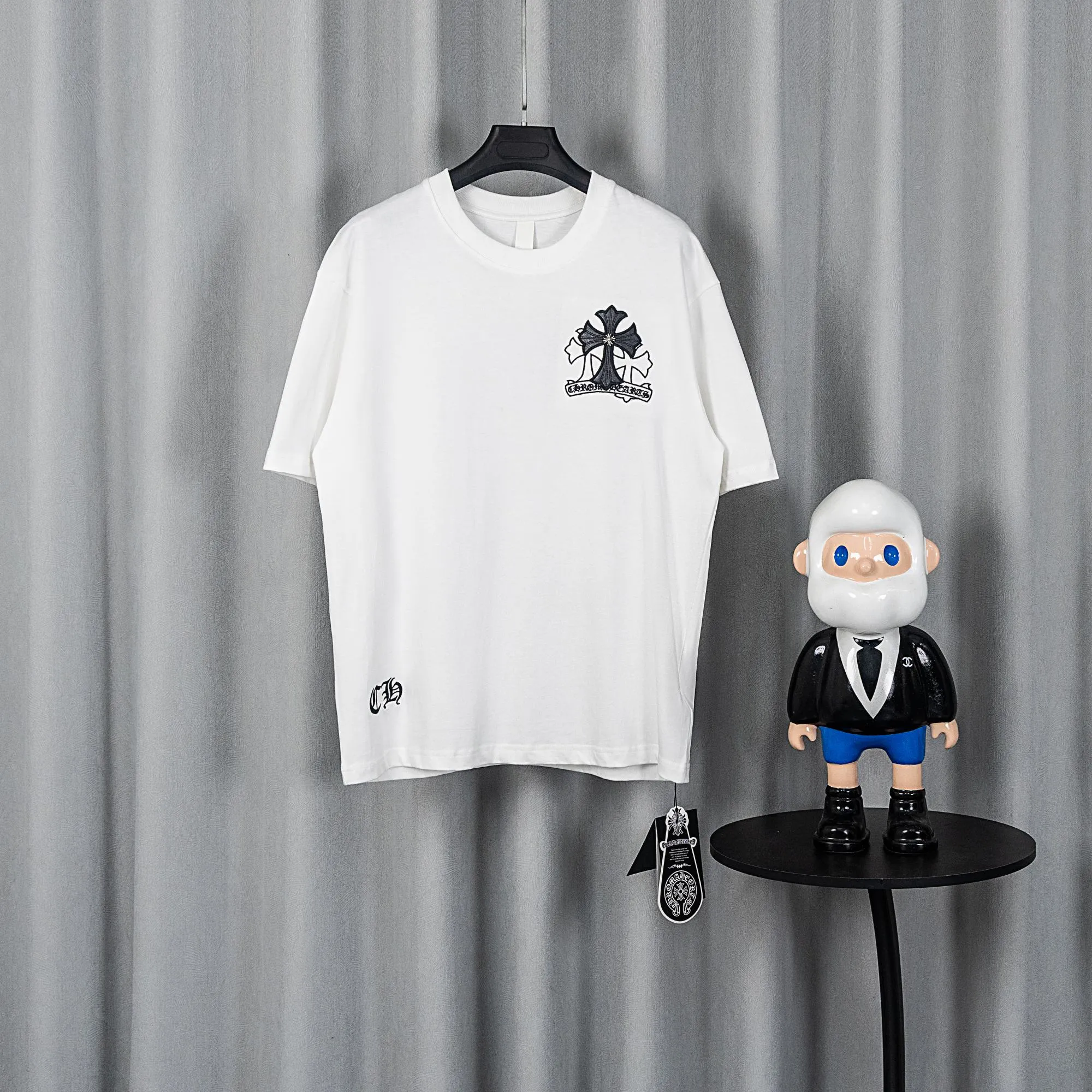 （ ， ） ： Size：S M L XL 26SS New Arrival Same Style ， ， ， S 116 74 22 M 120 76 22.5 L 124 78 23 XL 128 80 23.5